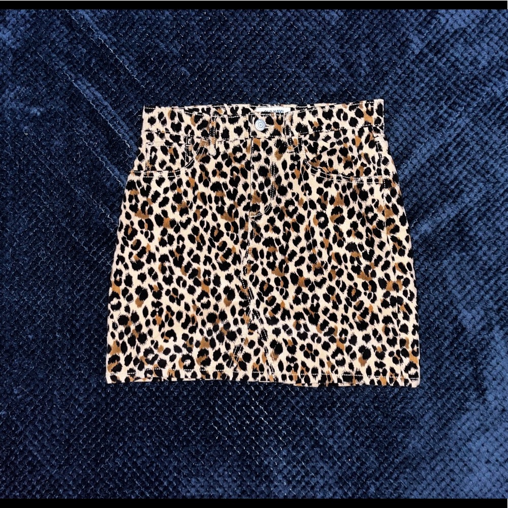Cute jaguar print skirt